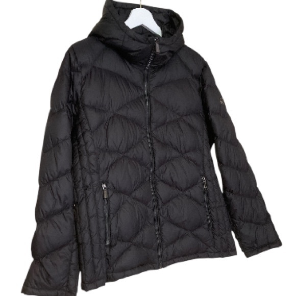 MICHAEL Michael Kors Packable Down Hooded Jacket - Picture 2 of 10